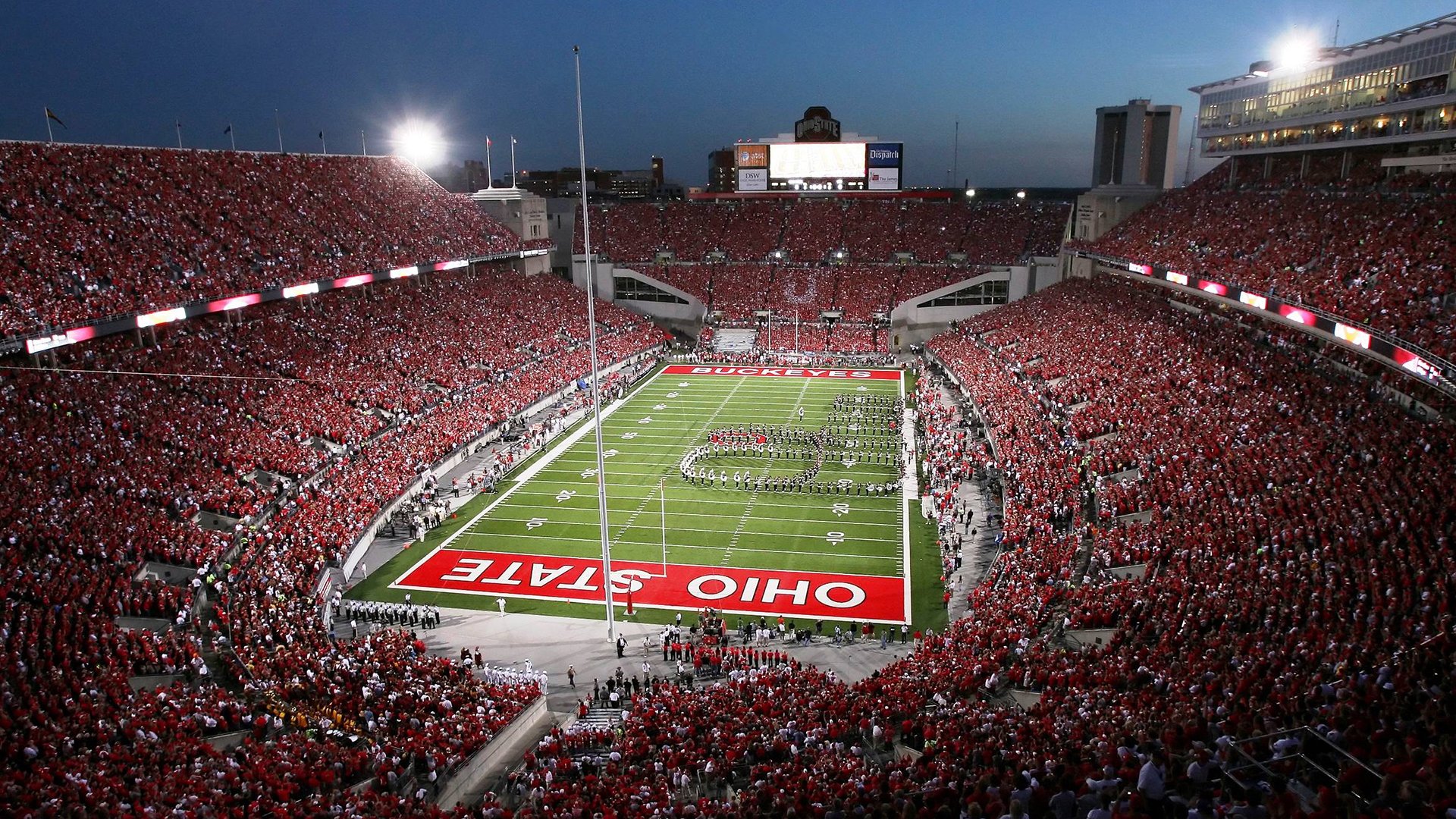 前热刺铁卫全面开花:职业生涯转型为文艺全能者,前热刺球员